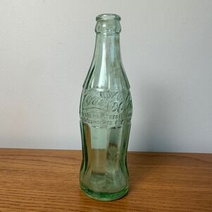 Vintage Coca Cola Bottle Harrisburg ILL 6 fl oz Green Glass Hobbleskirt 1950s